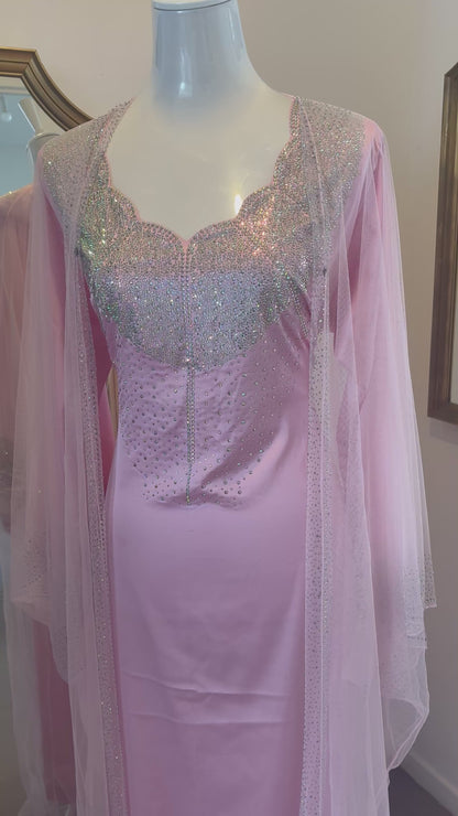 Mukhawar ajustable avec sa abaya assorti et son hijab